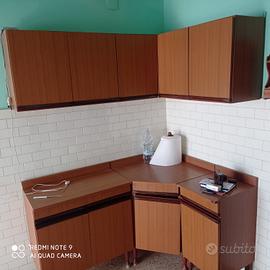 Cucina ad Angolo in legno
