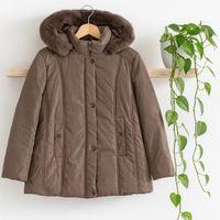 Giacca invernale nuova con cappuccio in pellicciot