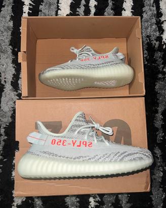 Yeezy 350 v2