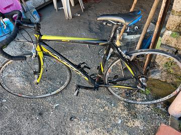 BICICLETTA DI CORSE