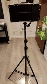 lampada led Walimex con treppiede