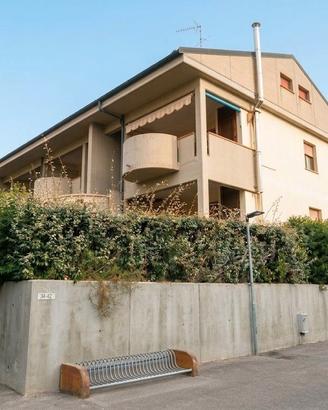 Bilocale al Piano Terra Rialzato con Giardino