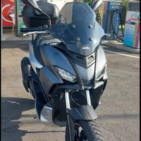 Aprilia SR gt 125 km2400