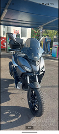 Aprilia SR gt 125 km2400