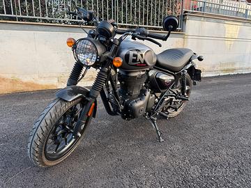 Royal Enfield Hunter 350 pari al nuovo