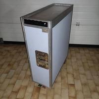 Carrello bar hostess volo aereo giubbotto life