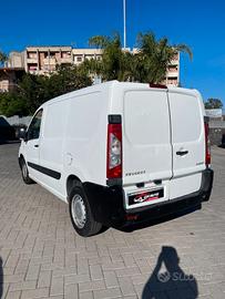 Peugeot Expert 2.0 HDi 120CV
