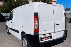 Peugeot Expert 2.0 HDi 120CV
