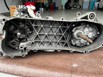 Blocco motore scooter piaggio NRG