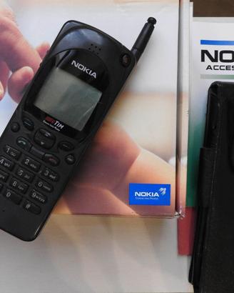 Cellulari anni 90 Nokia, Motorola