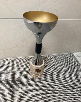 Trofeo con base in pietra di tufo nuovo