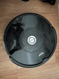 Aspirapolvere robot Roomba 606