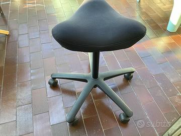 Sgabello Varier Stokke con ruote usato colore nero
