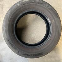 Gomme 215/65/r16