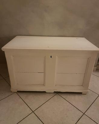 Cassapanca in legno bianca – stile shabby chic