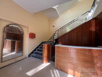 Locale/ufficio al primo piano di 500 mq