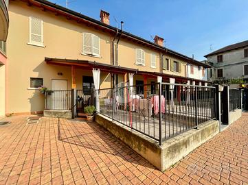 VILLA A SCHIERA A ORZINUOVI