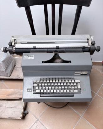 Macchina da scrivere Olivetti funzionante
