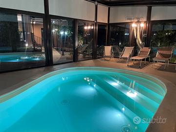 Villa con piscina per eventi
