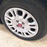 Fiat Panda cerchi più gomme + calze anti neve 