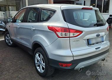 Ford Kuga 2.0 TDCI 150 CV S&S 4WD Titanium