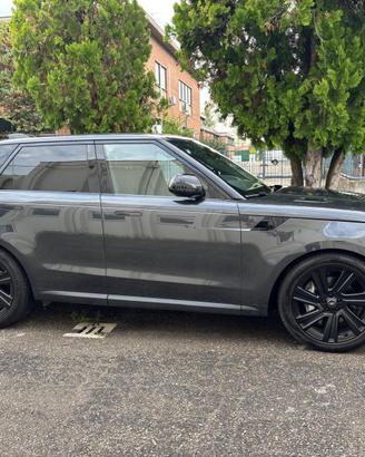 Cerchi originali Range Rover 22 + Pirelli Scorpion