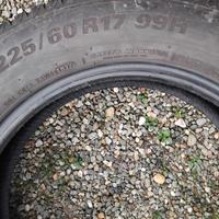 2 gomme kumho snow m+s 225/60 R17 