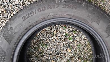 2 gomme kumho snow m+s 225/60 R17 
