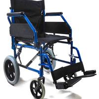 Carrozzina sedia a rotelle per anziani