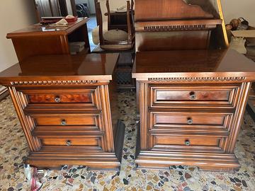 set 2 comodini in legno