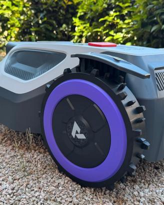 Anthbot M9 - Robot tagliaerba