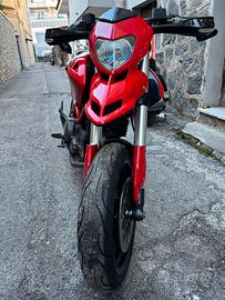 Ducati Hypermotard 796