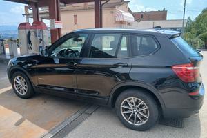 BMW X3 cambio manuale 150 cavalli.