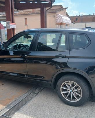 BMW X3 cambio manuale 150 cavalli.