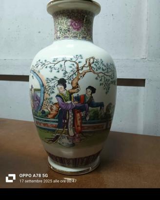 vaso in porcellana cinese 