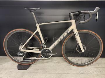 SCOTT ADDICT RC10 tg. 56 Grigio