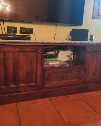 Mobile contenitivo TV