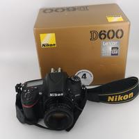 nikon D600 con 50 mm 1,8 scatola Nital come nuova