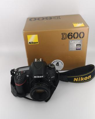 nikon D600 solo corpo scatola Nital come nuova