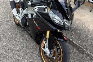 Aprilia RSV4 - 2011