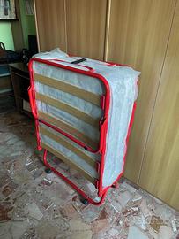 Letto pieghevole con materasso