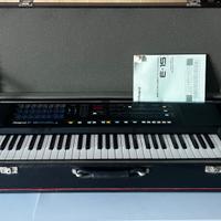 Tastiera Roland E15