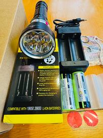 Torcia con 4 led Subacquea nuova pontentisima