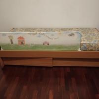 Letto singolo con cassettoni