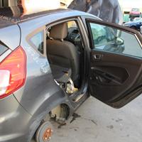 Motore Ford Fiesta STJC ,cc 1242 , 44,00 kw ,BENZI