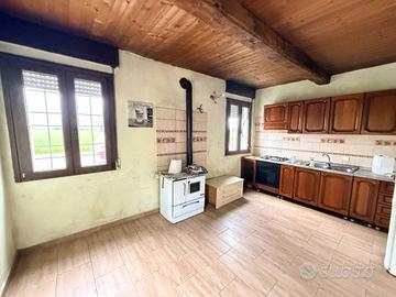 Appartamento di 120 m² con 4 locali a Sermide e Fe