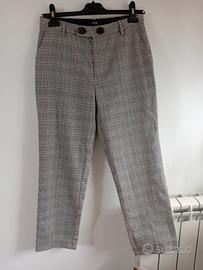 Pantaloni tg 40 
