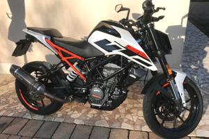 KTM Duke 125