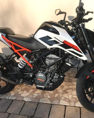 KTM Duke 125