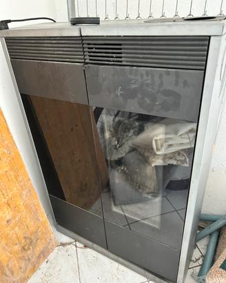 Stufa a pellet slim Edilkamin Kelly 9kw